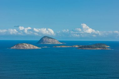 Cagarras Adaları (Ilhas Cagarras) manzarası Cantagalo Hill - Rio de Janeiro, Brezilya