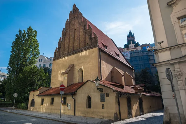 Prag, Çek Cumhuriyeti, Haziran 2019 - Eski Yeni Sinagog 'un dış görünümü