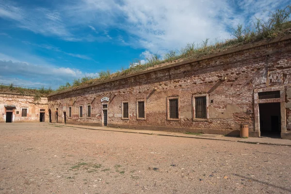 Terezin, Çek Cumhuriyeti, Haziran 2019 - Naziler tarafından kullanılan eski bir toplama kampı olan Terezin 'deki Küçük Kale' nin günümüzde Terezin Anıtı 'nın bir parçası olan  