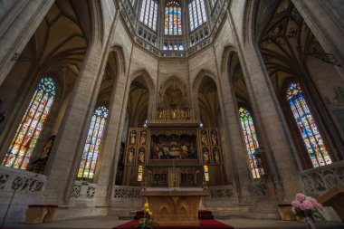 Kutna Hora, Çek Cumhuriyeti, Haziran 2019 - St Barbara Kilisesi 'nin ana sunağı