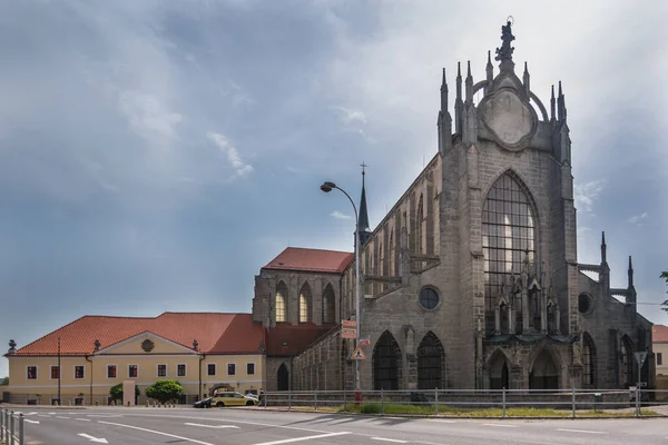Kutna Hora Czechy Czerwiec 2019 Widok Zewnętrzny Katedry Wniebowzięcia Nmp — Zdjęcie stockowe
