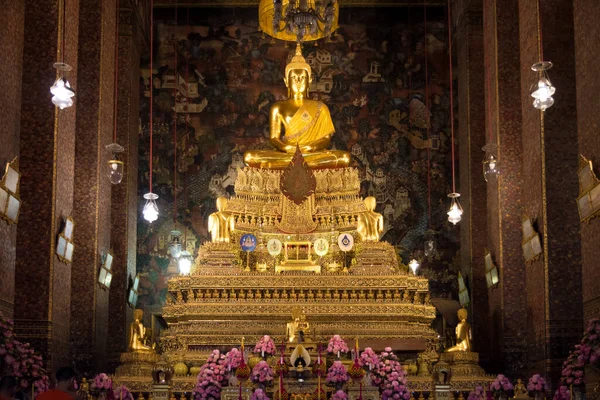 Bangkok Tailandia Noviembre 2017 Vista Una Estatua Buda Oro Gran —  Fotos de Stock