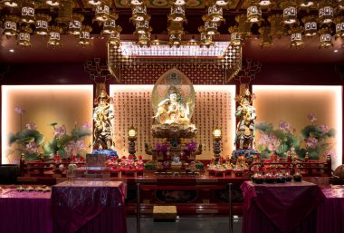 SINGAPORE - NOVEMBER 6, 2017: interior view of Buddha Tooth Relic Temple. In this hall, also known as  Universal Wisdom Hall, it's possible to see handcrafted Bodhisattva artworks.