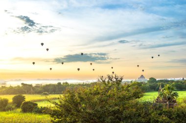 Bagan, Myanmar - view of a ballon ride thats goes every morning in Bagan 