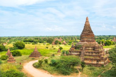 Bagan, Myanmar - view of some well preserved buddhist temples 