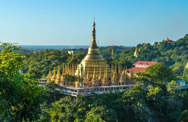 Sagaing Myanmar View Buddhist Temple Sagaing Hill Min Thonze Pagoda —  Fotos de Stock