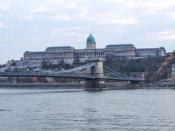 Budapest Hungary March 2016 View Budapest Chain Bridge Buda Castle — Zdjęcie stockowe