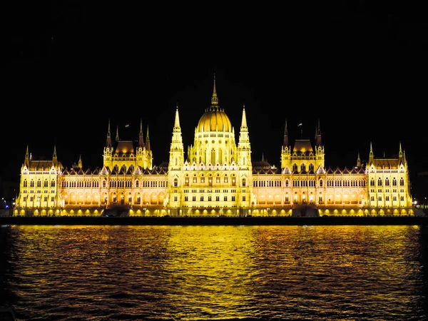 Budapest Hungary March 2016 Night View Beautiful Hungarian Parliament Building — Zdjęcie stockowe