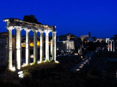 Foro Romano 'nun Gece Görüşü - Roma, İtalya