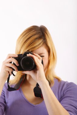 bir kamera ile genç güzel kadın