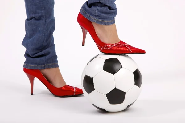 High heels and a ball — Stock Photo, Image