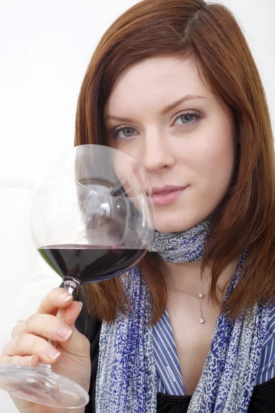 Woman drinking wine — Stock Photo, Image