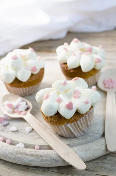 Rosa hjärtan muffins — Stockfoto