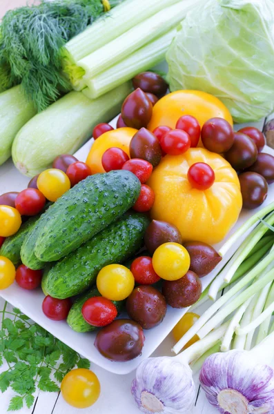 Fresh spring vegetables — Stock Photo, Image