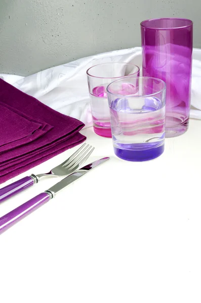 Catering Table Set In Purple Color With Silverware, Napkin And Glasses In Vintage Style. — Stock Photo, Image