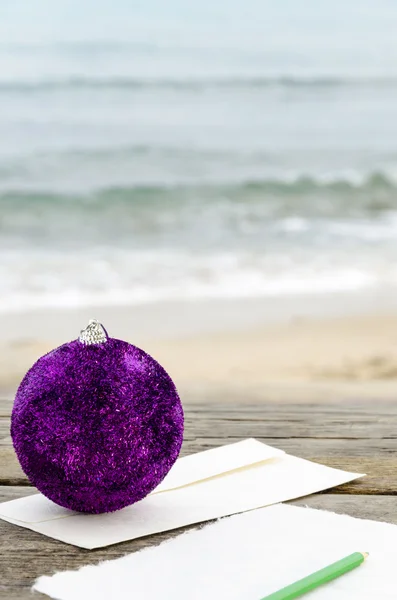 Writing letter to Santa Claus on the Mediterranean — Stock Photo, Image