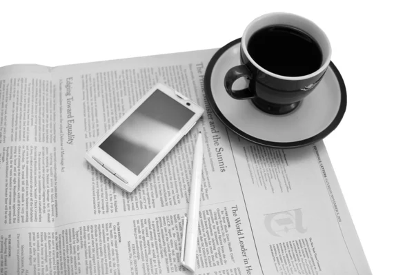 Café du matin et journaux — Photo