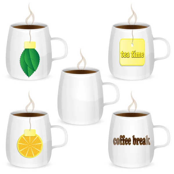 Conjunto de tazas de blanco aislado sobre fondo blanco — Vector de stock