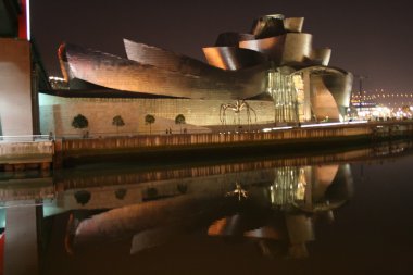 Bilbao, gece