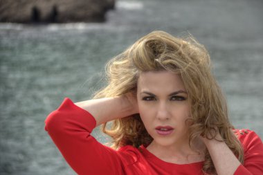 sarışın