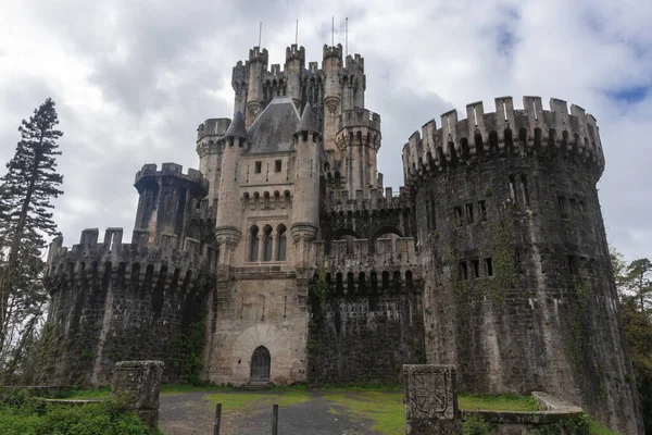 Fachada Principal Castelo Butron Dia Nublado — Fotografia de Stock