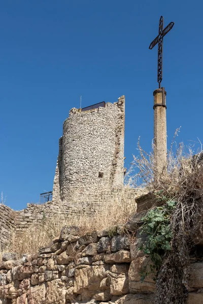 Arrancado Cidade Medieval Guimera Espanha Com Uma Cruz Primeiro Plano — Fotografia de Stock