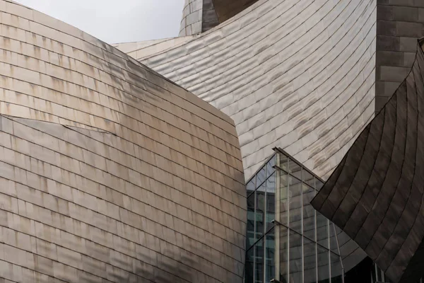 Detail Der Fassade Eines Museums Für Moderne Titankunst Der Spanischen — Stockfoto