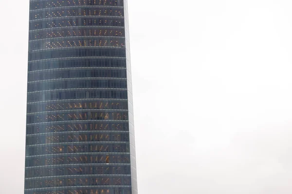 Skyscraper Bilbao Large Glass Windows — 图库照片