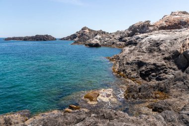 Costa Brava 'da, Capte de Creus' ta yalnız bir koy.