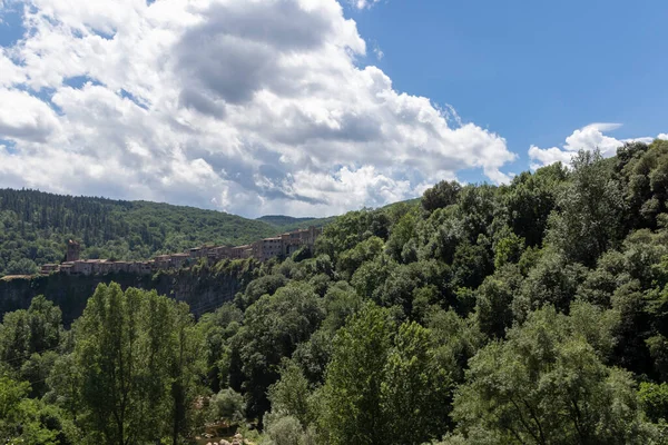 Spanya Nın Kuzeyindeki Garrotxa Bölgesindeki Castellfollit Roca Nın Panoramik Manzarası — Stok fotoğraf