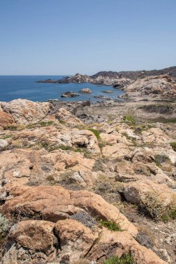 Bir yaz günü Girona 'daki Cap de Creus Akdeniz kıyısında