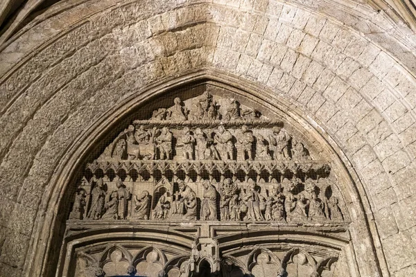 Detail Cathedral Door — стоковое фото