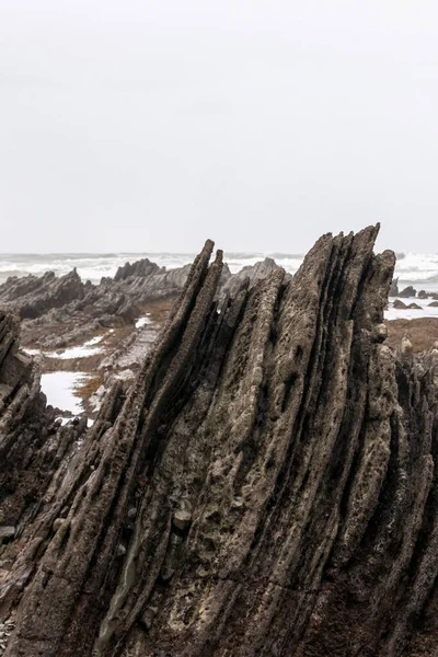 바스크 지방에 소펠라나 해변의 바위들 — 스톡 사진