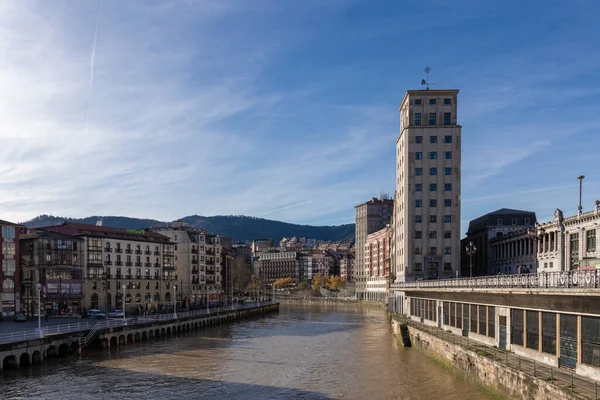 Apartment Building City Bilbao Next River — Stockfoto