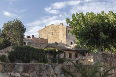 İspanya 'daki dostların köyü, Costa Bravo.