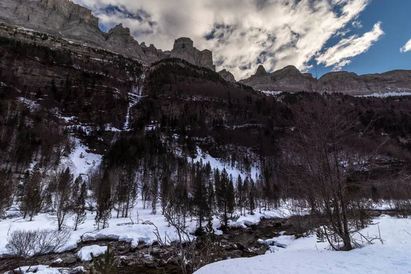 Wild River Snowy Ordesa National Park Winter — Stock Photo, Image