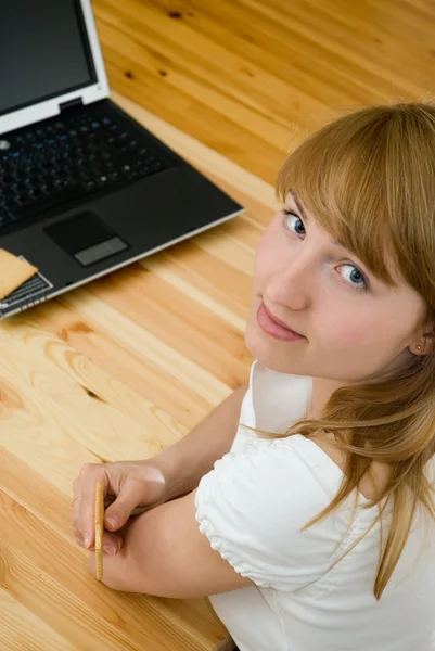 Computer worker — Stock Photo, Image