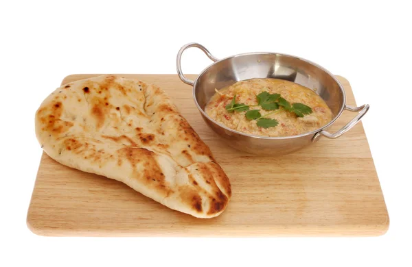 Köri ve naan — Stok fotoğraf