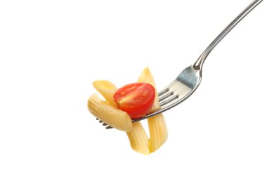 Makarna ve domates çatal üzerinde