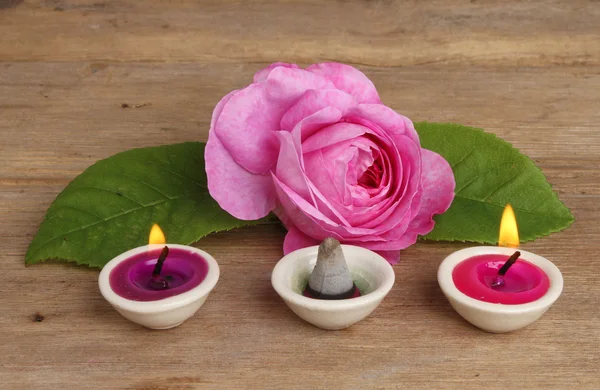 Rose candles and incense — Stock Photo, Image