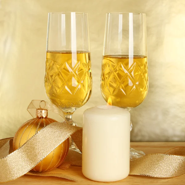 Champagne palla e candela — Foto Stock
