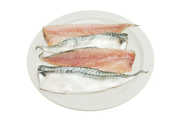 bir tepside uskumru fileto