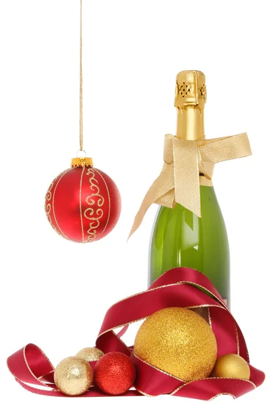 Weihnachtsdekoration und Champagner — Stockfoto