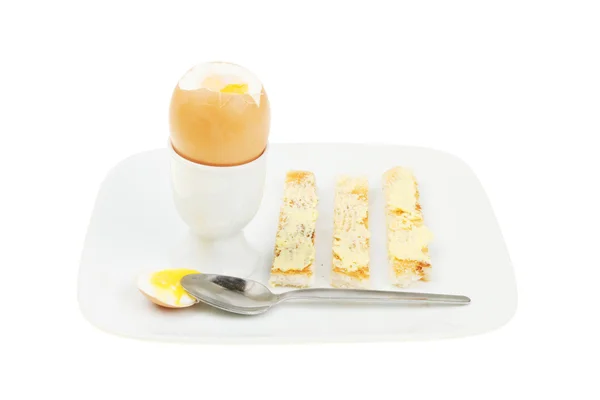 软煮的鸡蛋和烤面包 — 图库照片