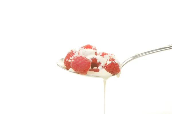 Raspberries and cream — Stock Photo, Image