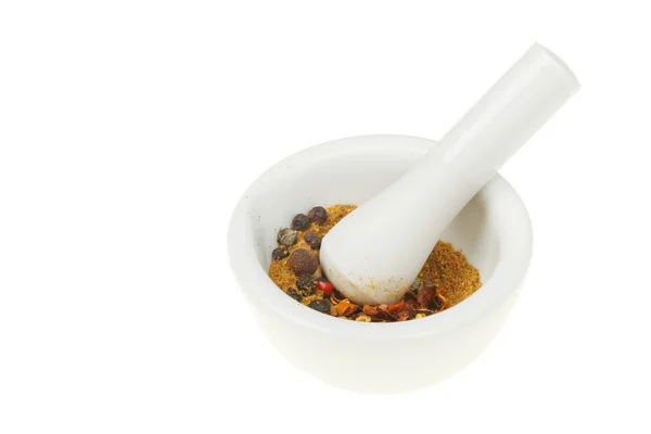 Pestle and mortar with ingredients — Stockfoto