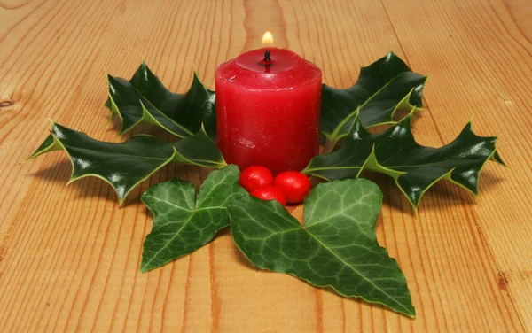 Candle holly and ivy — Stock Photo, Image
