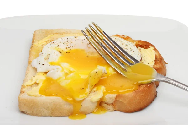 Вареним яйцем — стокове фото