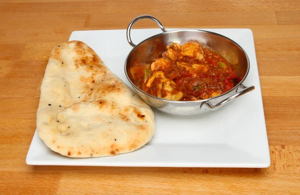 Curry and naan — Stock Photo, Image