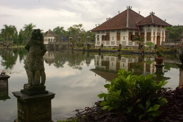 在巴厘岛的古代雕塑 — 图库照片